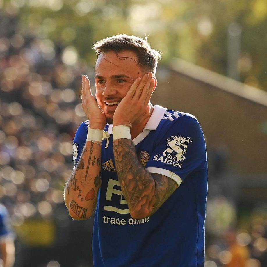 Según informa ‘Telegraph’, varios de los principales equipos de la Premier League están interesados en sumar el fichaje de James Maddison. El centrocampista del Leicester está entre los jugadores más cotizados y ya han mostrado su interés en ficharle el Manchester United, el Newcastle y el Tottenham.