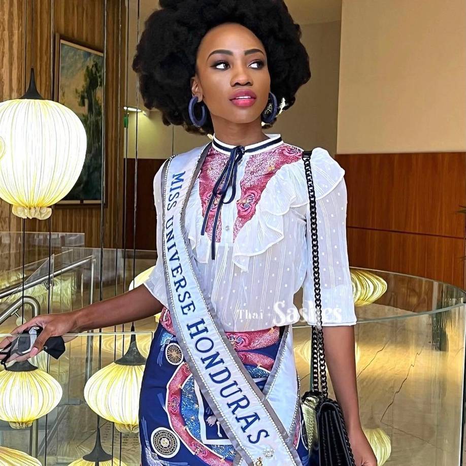 Este fue uno de los primeros atuendos que lució Rose Meléndez tras arribar a Israel, sede del evento de belleza. 