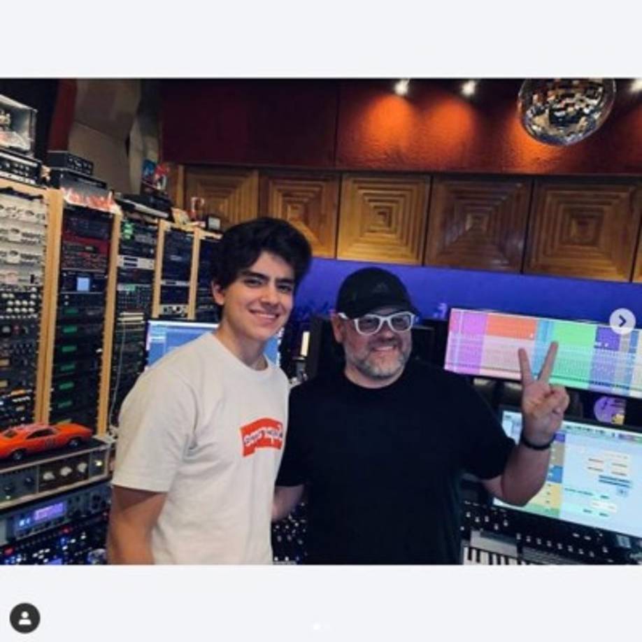 Recientemente el jovecito compartió un video en donde aparece cantando y agradece el apoyo que le han brindado para hacer realidad sus sueño: “Muchas gracias a todos los que me están apoyando para iniciar la lucha por este sueño. De verdad, gracias a todos, sé que tengo que trabajar bastante”, expresó al pie de su publicación de Instagram.<br/><br/>