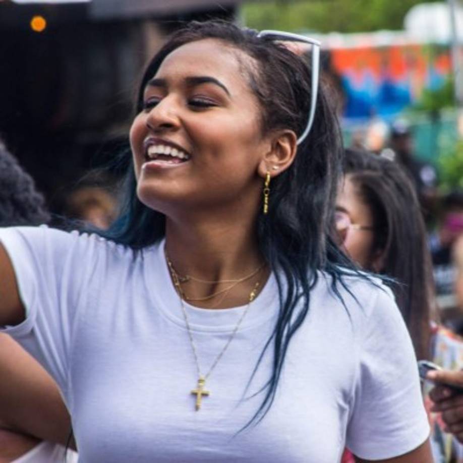 La menor de las Obama acaba de terminar su primer año en la Universidad de Michigan y tras suspenderse las clases presenciales por la pandemia de coronavirus se vio obligada a regresar a vivir con sus famosos padres a Washington D.C.