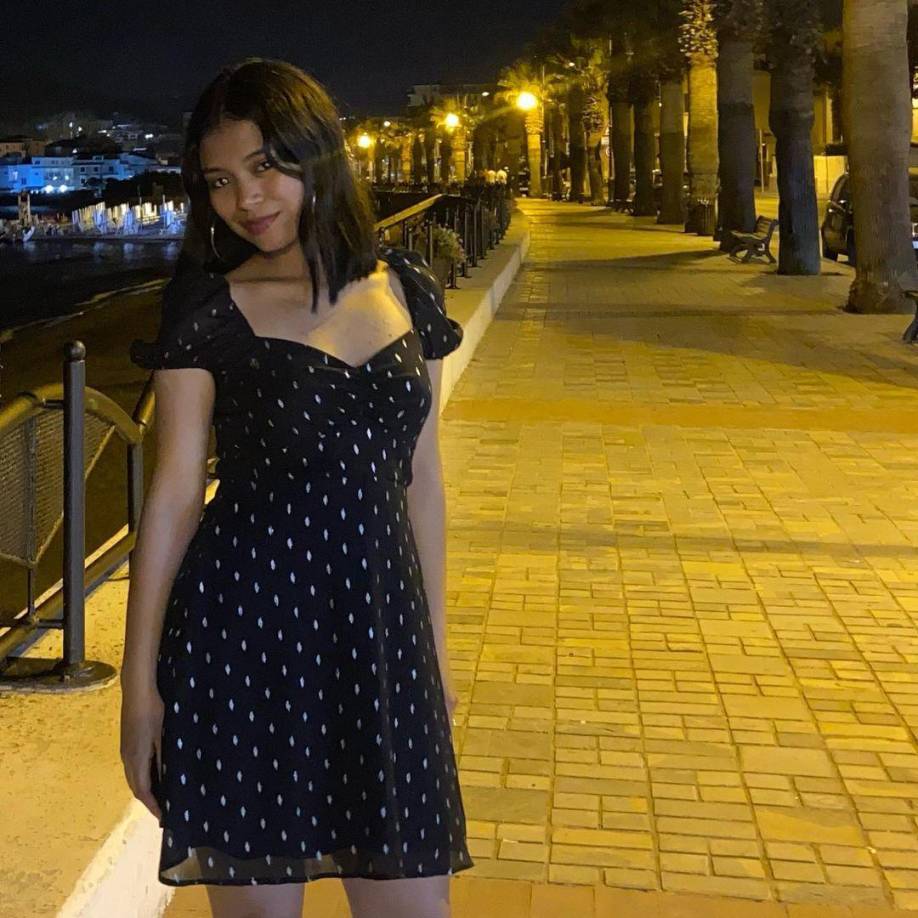 “Sinceramente me siento muy bien, no voy a mentir, un poco nerviosa pero muy contenta de representar a Honduras”, dijo a Diario La Prensa.