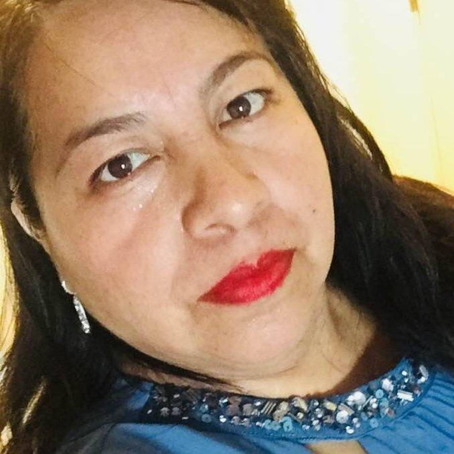 La cirugía fue realizada por el médico Fidel Bernaola, quien, según las denuncias de la familia, no manejó adecuadamente las complicaciones que surgieron durante el procedimiento quirúrgico.