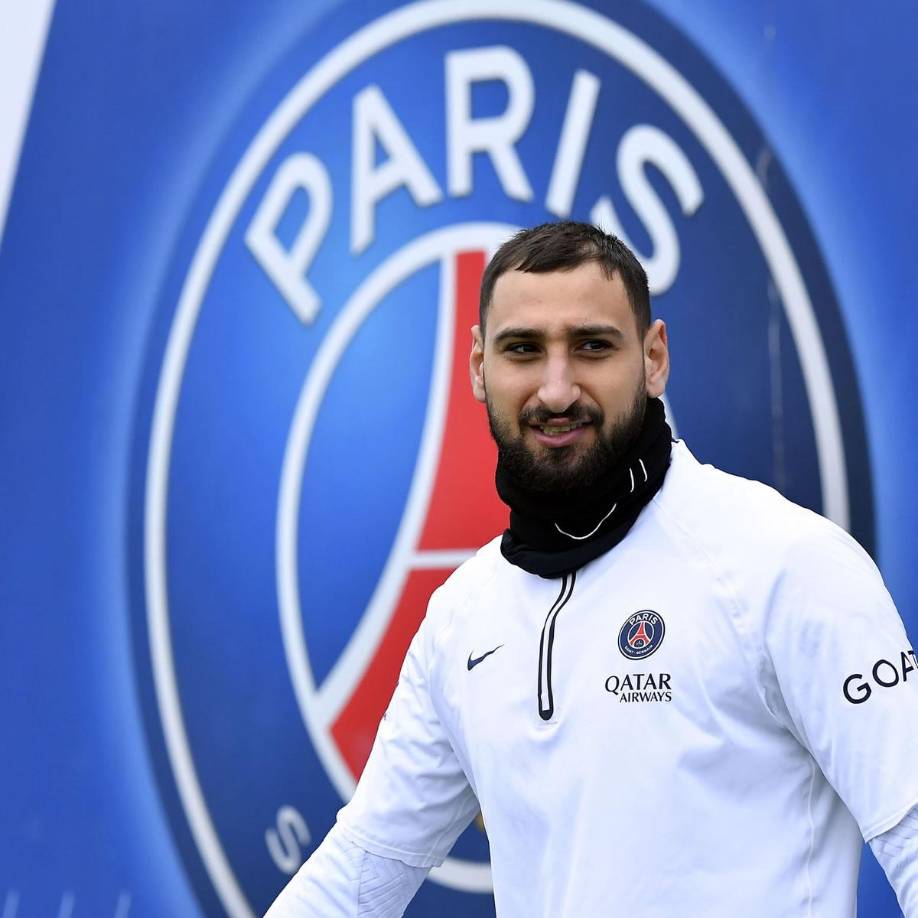 Según L’Équipe, Luis Enrique busca portero para el PSG. El entrenador español no se fía del juego de pies de Gianluigi Donnarumma y podría buscarle competencia en el mercado para la próxima temporada.