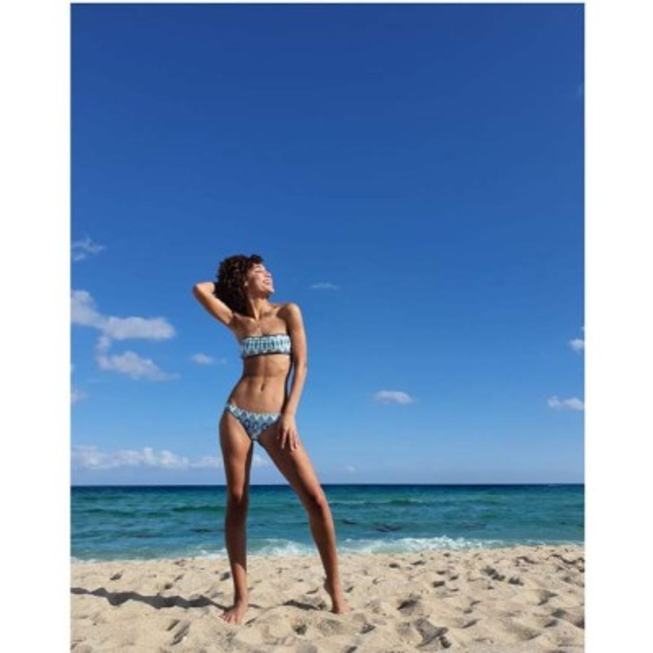 Garris impresiona con su belleza propias de raíces africanas, su espíritu le impulsa a ser mejor persona siendo ella misma. <br/><br/>“Sé cómo me veo con el pelo liso, con extensiones y con mi pelo rizado, y me siento más segura y cómoda con mi pelo natural”, dijo la joven de 18 años de Connecticut.<br/><br/>