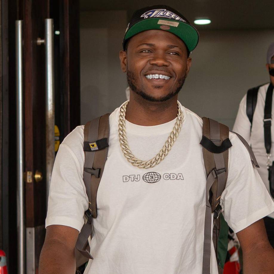 Dj Roland fue el productor de este éxito que le dio la vuelta al mundo, convirtiéndose así en una de las canciones más virales en la historia de Honduras. 