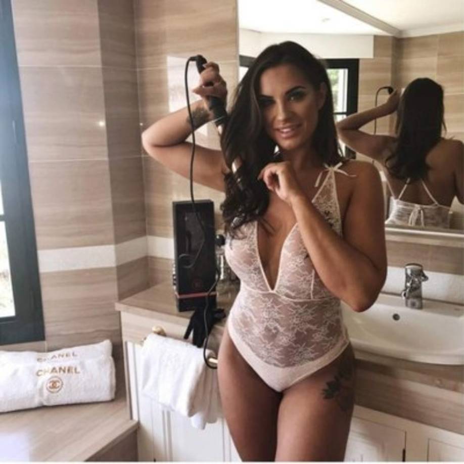 Jessica es una sensual y despampanante modelo inglesa.