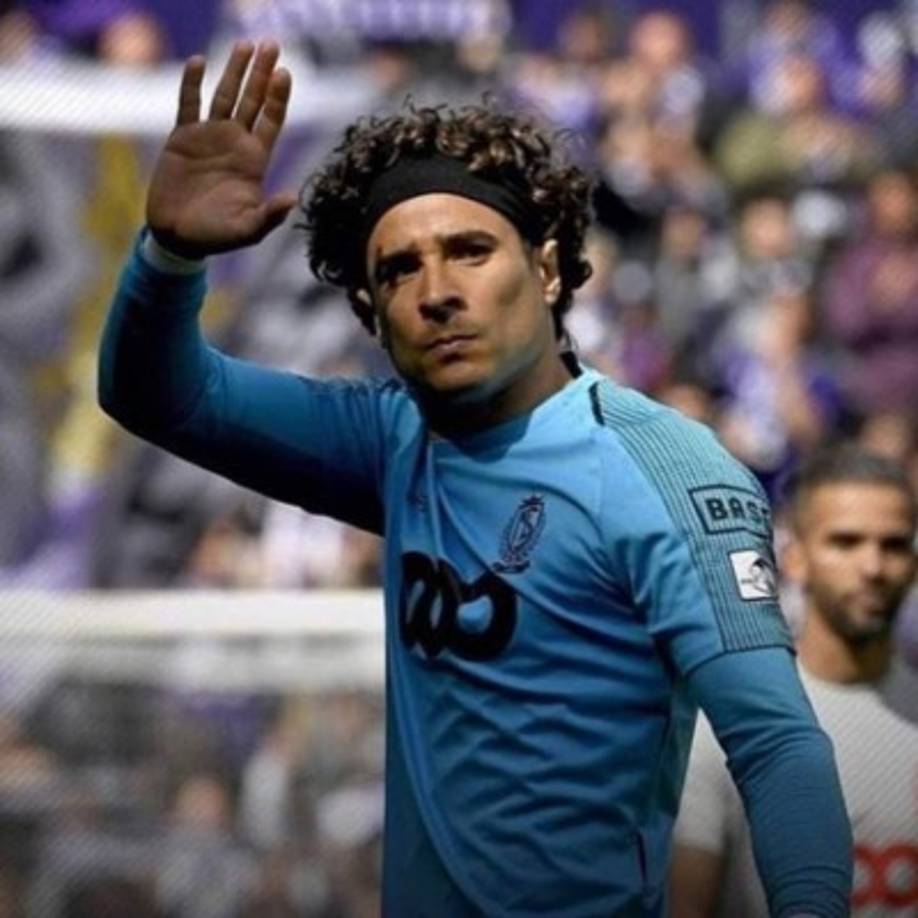 El guardameta internacional mexicano Guillermo Ochoa podría recalar en las filas del Real Betis si acabara saliendo el arquero Pau López, al que pretende la Roma, según indica el diario digital mexicano El Arsenal.