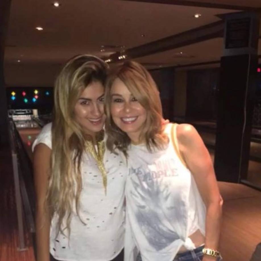 Alexa Carolina Loynáz tiene 23 años y es modelo.