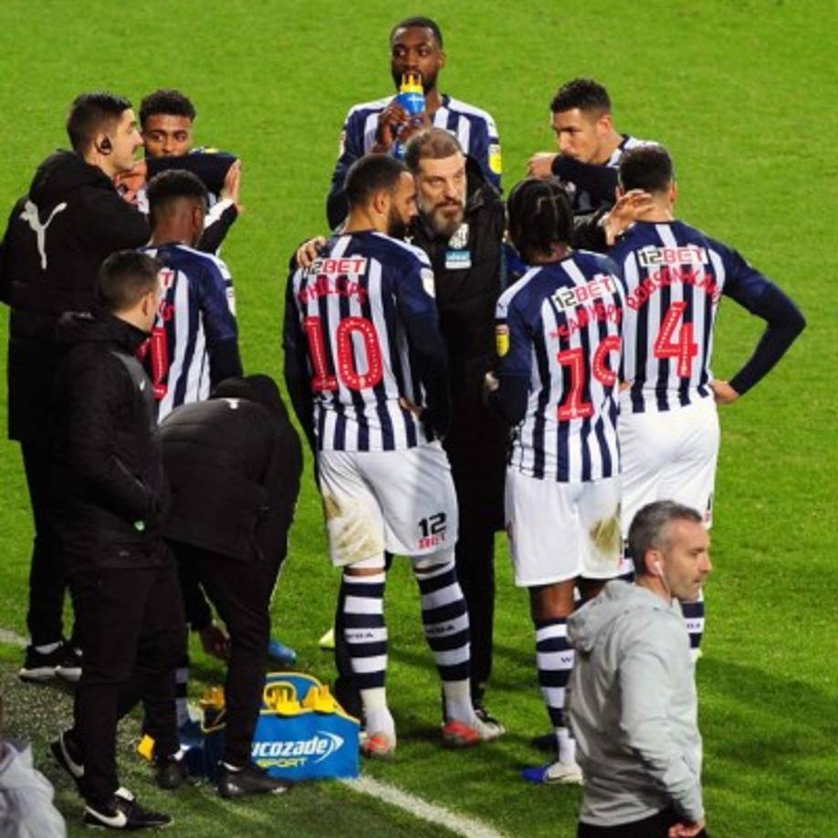 West Bromwich de Inglaterra: Es otro de los clubes que pretendió en su momento a Alberth Elis. La noticio salió a la luz pública en el 2019; al final las negociaciones se vinieron abajo.