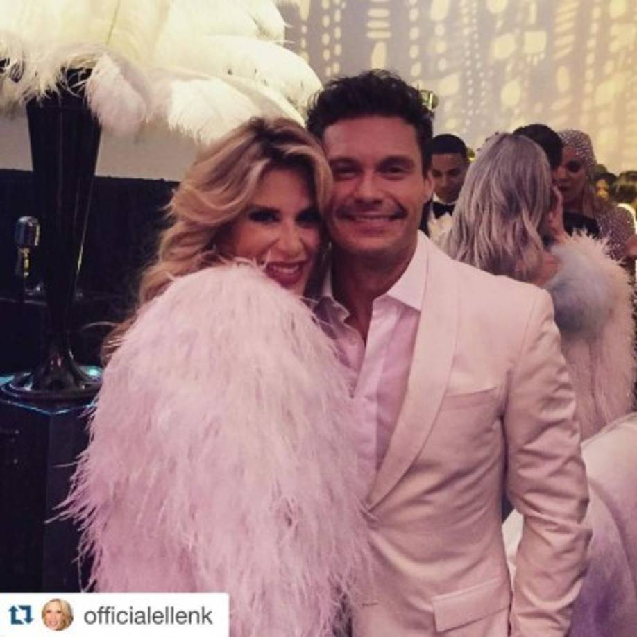 No podía faltar a esta gran fiesta Ryan Seacrest.