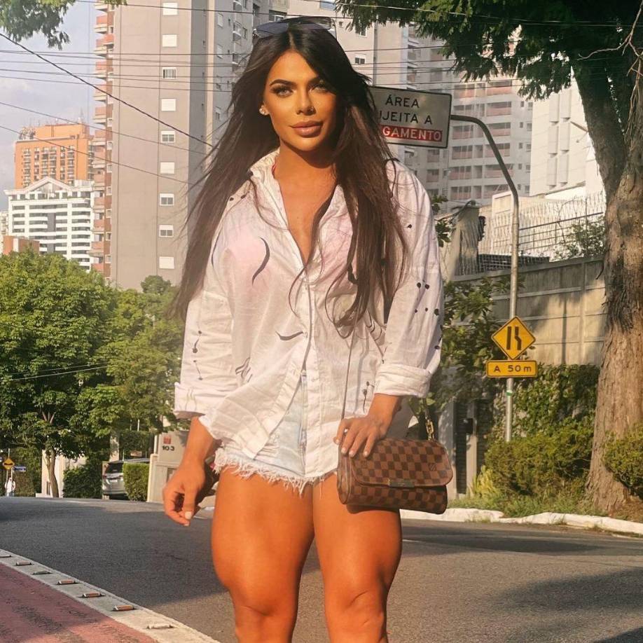 “Antonela tiene una actitud infantil. Soy perseguida por ella en Instagram hace 5 años”, se quejó la Ex Miss Bum Bum.