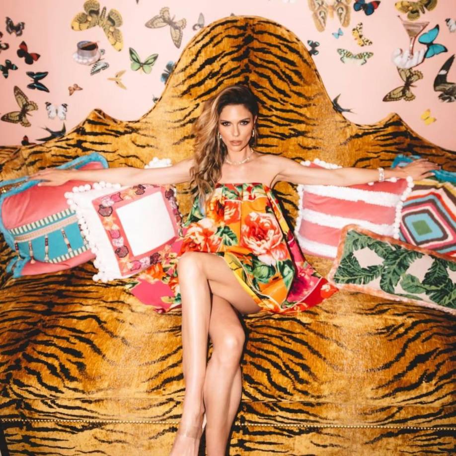 “Bettina y Don han estado juntos por unos meses, y son muy lindos y felices juntos. Es algo natural, ¡todos están felices por ellos!” reveló una fuente a Page Six. 