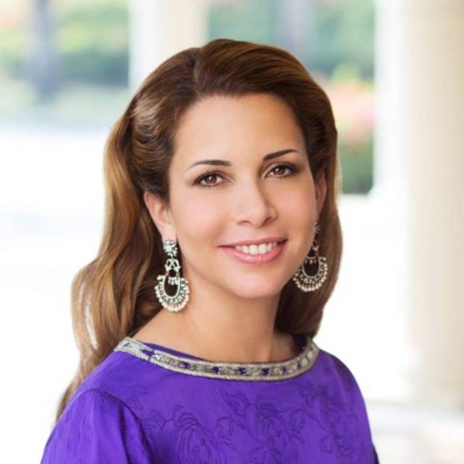 Graduada en Políticas y Filosofías Económicas de la Universidad de Oxford, la princesa es una reconocida amazona que no ocultaba su pasión por las carreras ecuestres.