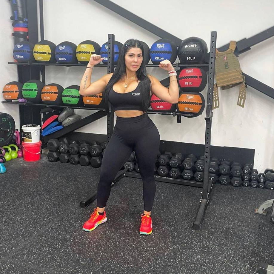 Presentadora pide que dejen de difundir video que era para su esposo