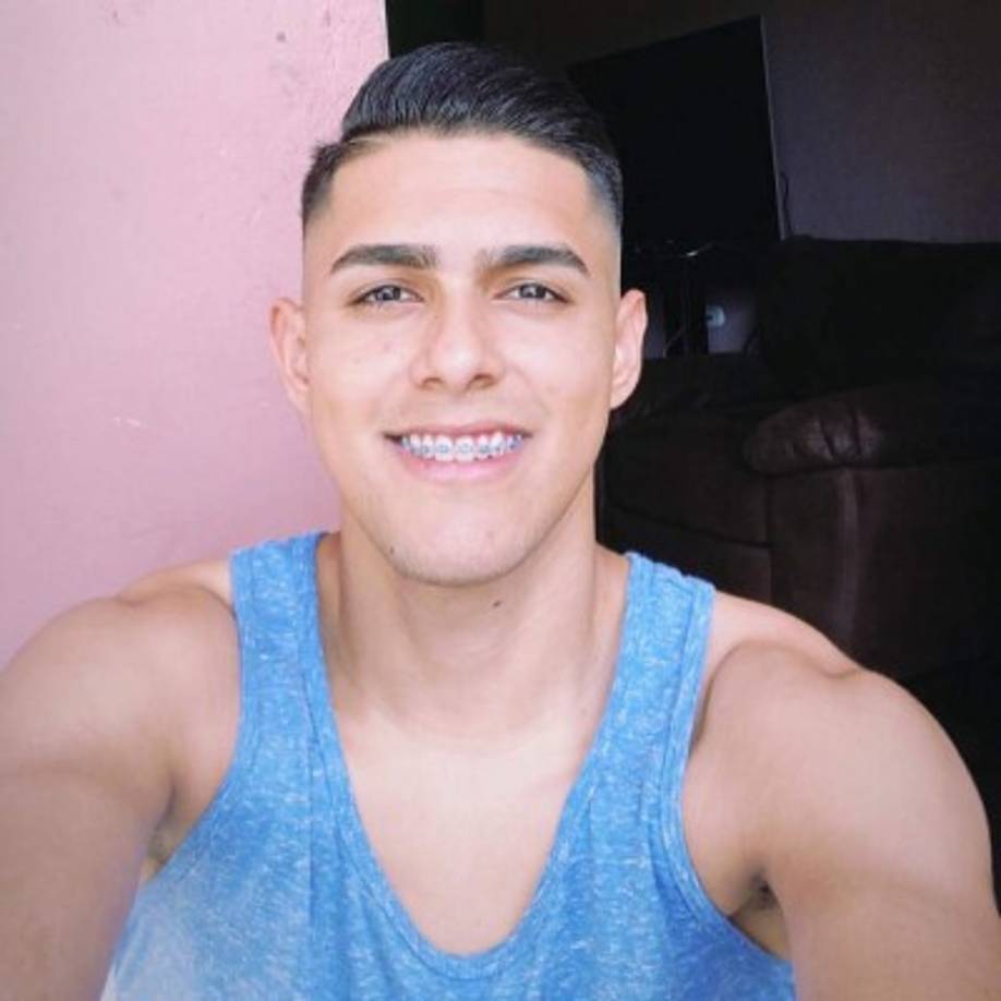 Luis Palma: Mediocampista hondureño del Vida que resultó afectado por el paso de la tormenta Eta.