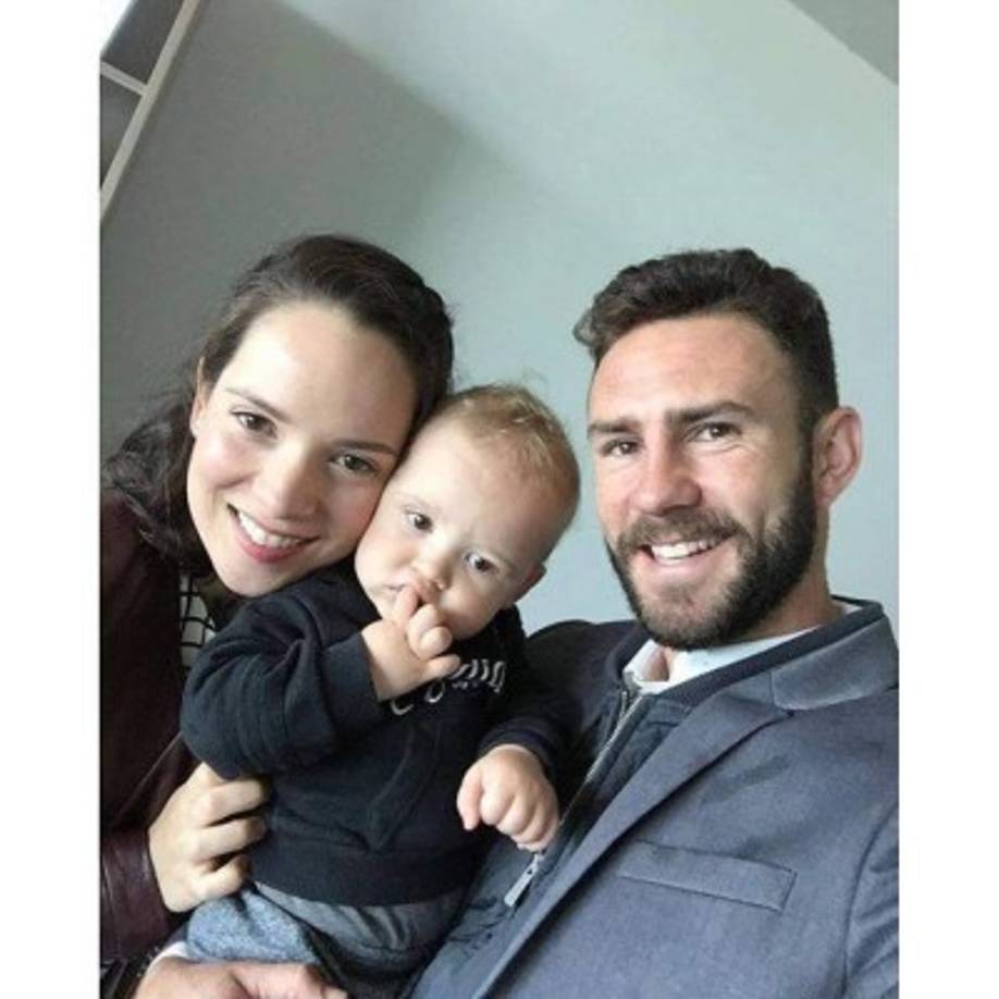 Desde que se casó en 2012, siempre se ve le muy feliz con su esposa e hijo.