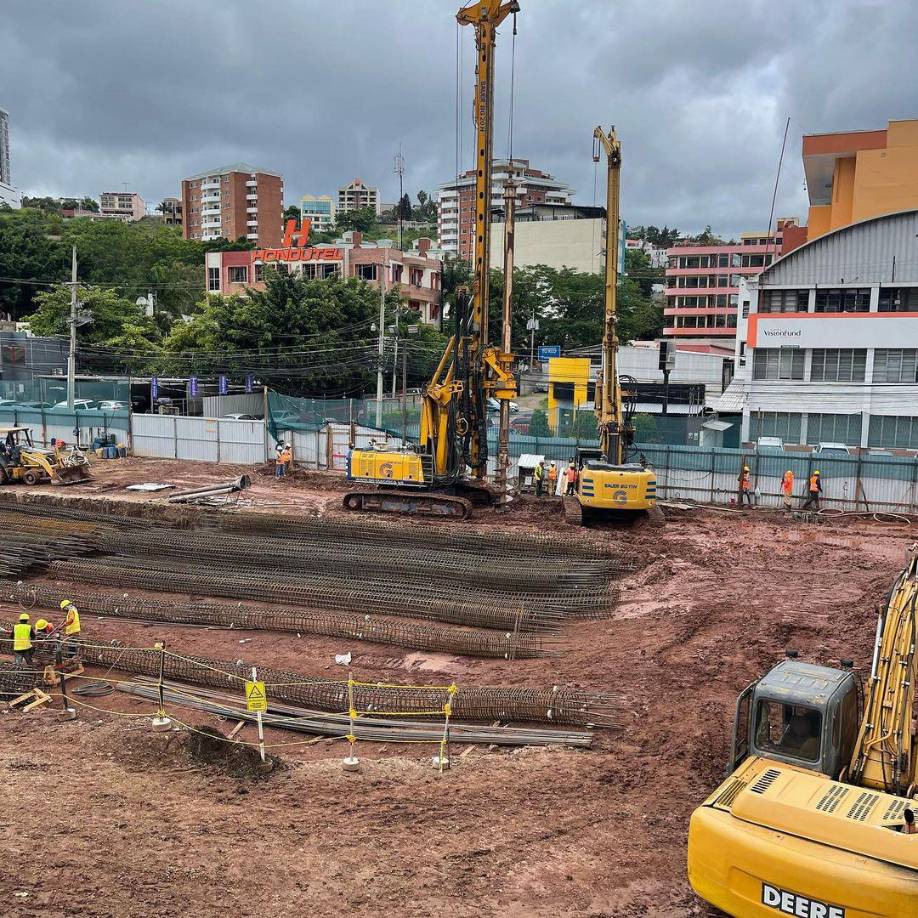 Gustavo Boquín, presidente de la Cámara Hondureña de la Industria de la Construcción (Chico), explicó que las ciudades modernas, además de ser resilientes, sanas, limpias y agradables para vivir, tienen que ser altas, céntricas y densas.