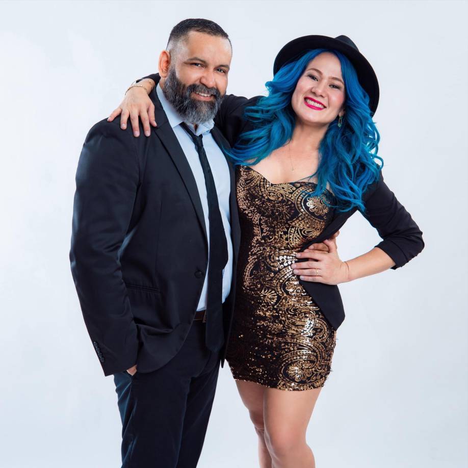 <b>JORGE TORRES &amp; WENDY</b>Los esposos y cantantes invitan a sus seguidores a compartir de un concierto acústico, íntimo y ameno en restaurante Madero, ubicado en Villas Mackay. La cita es este viernes desde las 7:00 pm y puede reservar llamando al 9561-2576. Más tarde este mismo día llegan con toda su banda a La Taberna, en la colonia Trejo. 