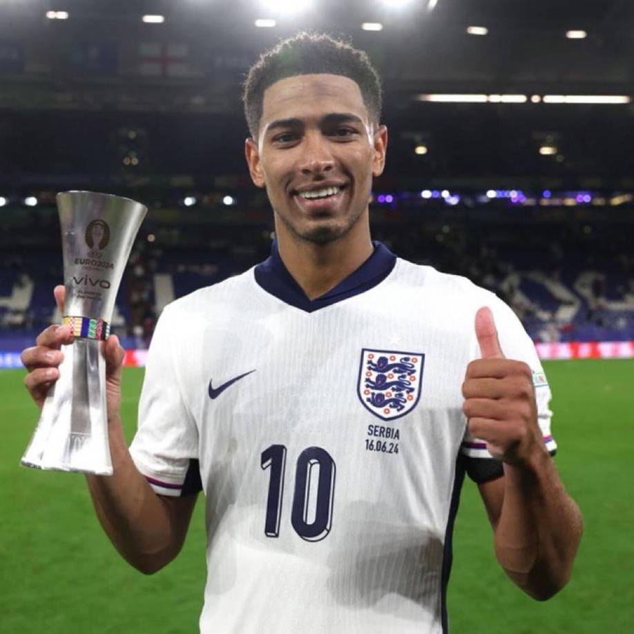 Braceras fue más allá y confirmó que: “Lo de Jude es un problema de hiperpigmentación conocido como melasma, son unas manchas abigarradas que aparecen en la frente, mejillas y labios”.