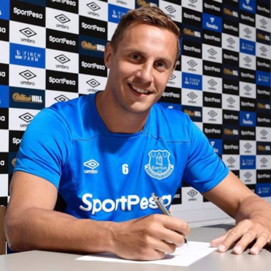 El central Phil Jagielka seguirá siendo jugador del Everton dos temporadas más. Cumplirá así 12 temporadas vestido de azul, ya que llegó en 2007.
