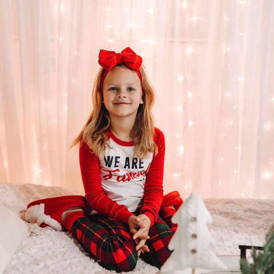 Athena había estado al cuidado de su madrastra cuando fue secuestrada por el conductor, que estaba entregando un paquete en su casa dos días antes, dijeron las autoridades.