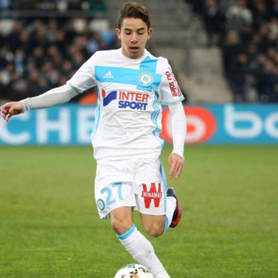 Maxime López se ha convertido en una de las revelaciones de la liga francésa gracias a su juego vertical y desparpajo con el balón en los pies, así que ambos gigantes pugnarán para arrebatárselo de las garras a Andoni Zubizarreta, director deportivo de los marselleses.