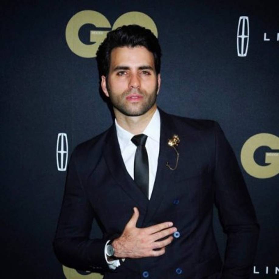 El actor Alan Slim da vida a 'Jaime Ernesto', La intención de este personaje es escalar espacios en la política, aprovechando la influencia de su padre. Foto.Twitter.