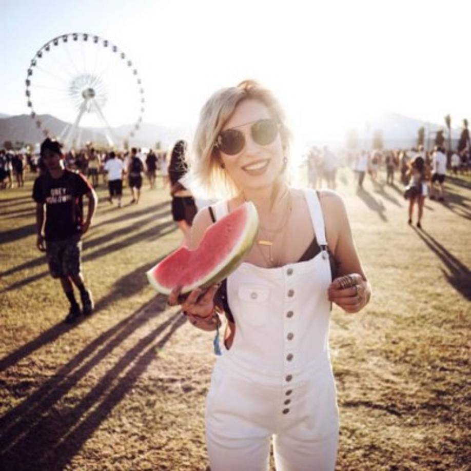 20. Overoles con todo.