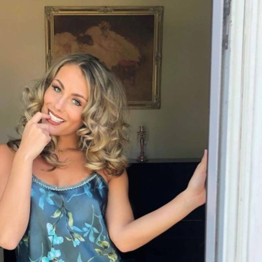 La modelo, bailarina y corista ha estado animando a sus seguidores con mensajes positivos acompañados de sus fotos o videos.