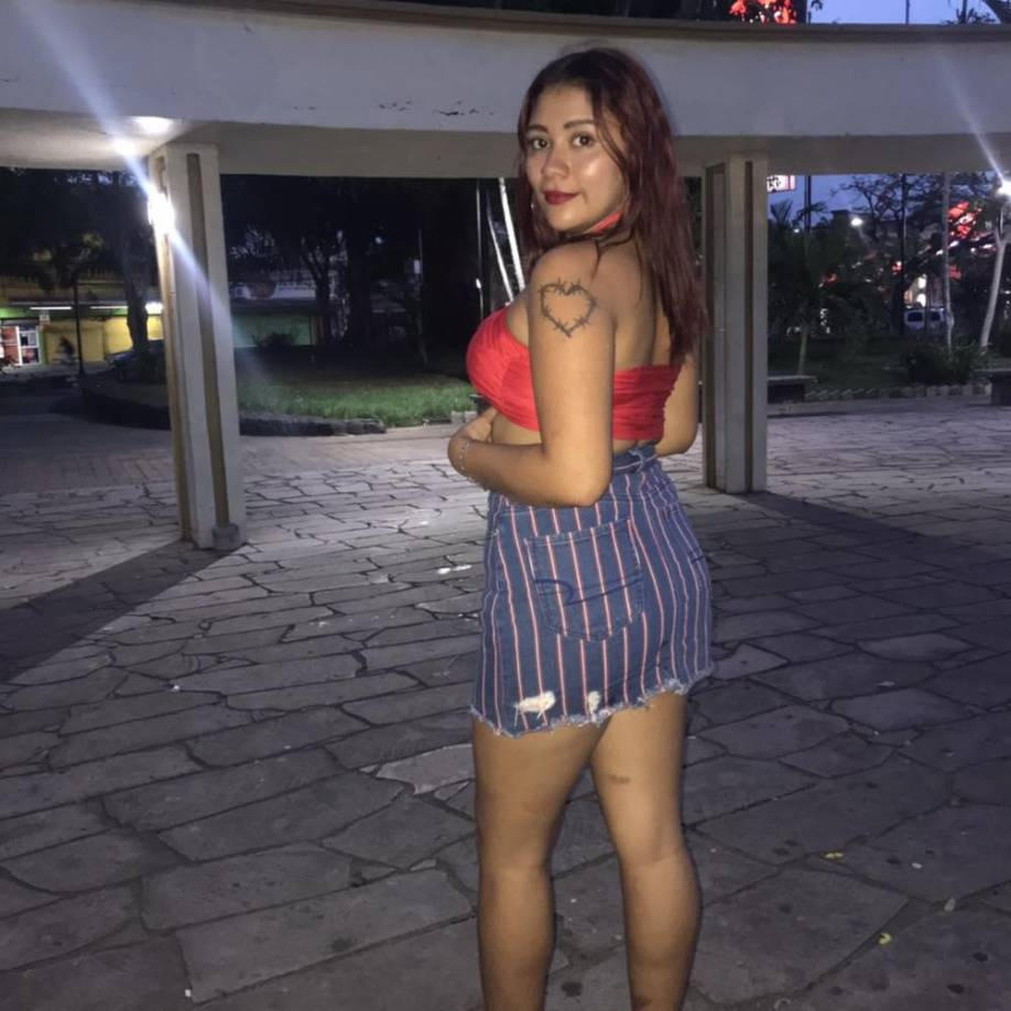 Su última publicación fue el domingo en donde colocó esta fotografía en la que presumía el tatuaje de un corazón en su brazo izquierdo.