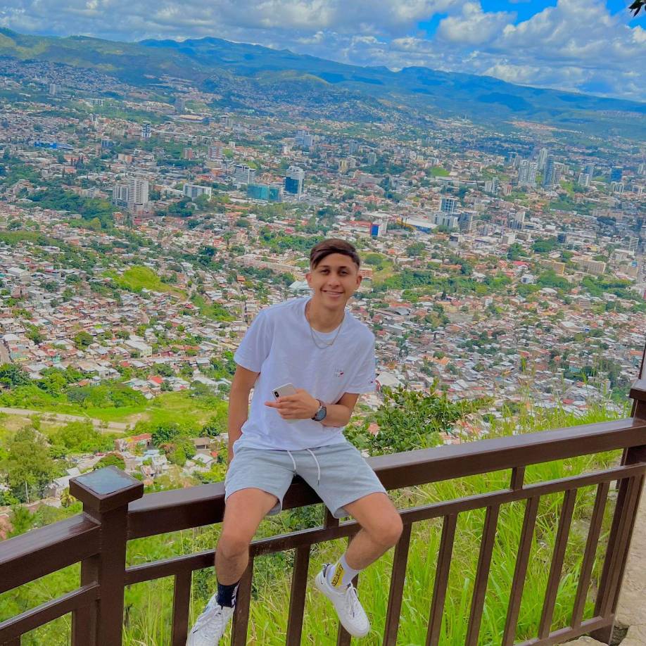 El club deportivo se pronunció a través de su cuenta oficial de Facebook, lamentando la triste noticia.