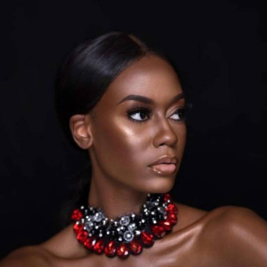 Tarea Sturrup, Miss Universo Bahamas, también entra en el top de las favoritas.