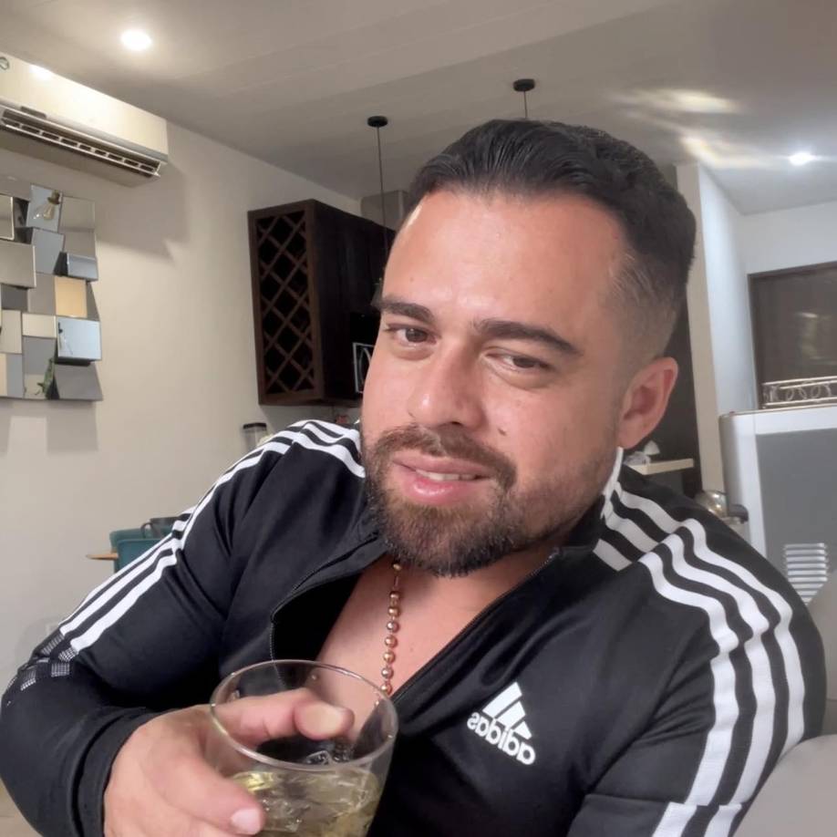 Elementos de la Policía Nacional se trasladaron hasta el lugar de los hechos para comenzar con las labores de investigación. 