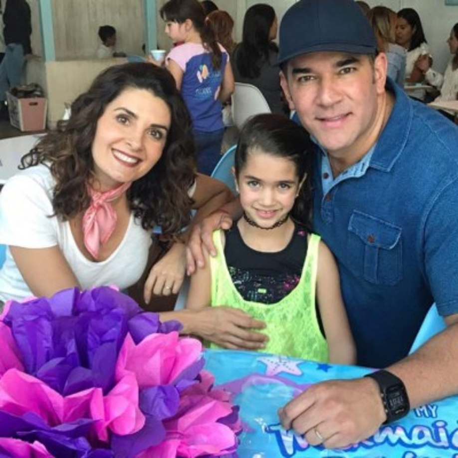 La pareja tuvo a Julia dos años después de haberse enamorado durante el rodaje de una telenovela en el 2007.