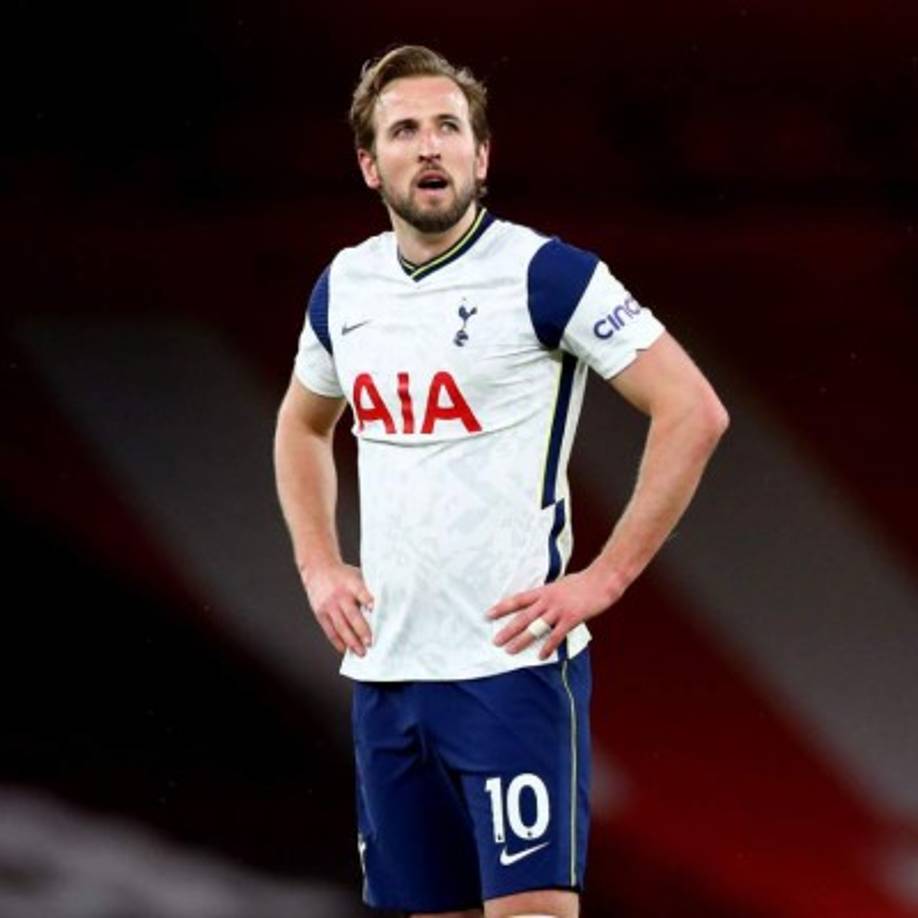 El Manchester City quiere sí o sí a Harry Kane, según informó el reconocido periodista italiano Fabrizio Romano. Pep Guardiola quiere tener el fichaje del delantero inglés y no se da por vencido. La junta de los ciudadanos prepara nada más ni nada menos que 150 millones de euros para hacerse con el delantero del Tottenham.