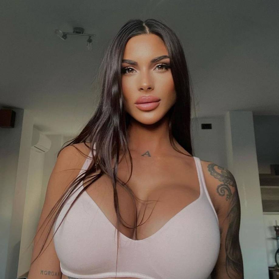 Además, no es la primera vez que Alba Casillas forma parte de un espacio televisivo, pues también estuvo en el programa Mujeres y Hombres y Viceversa (MyHyV) en 2015.