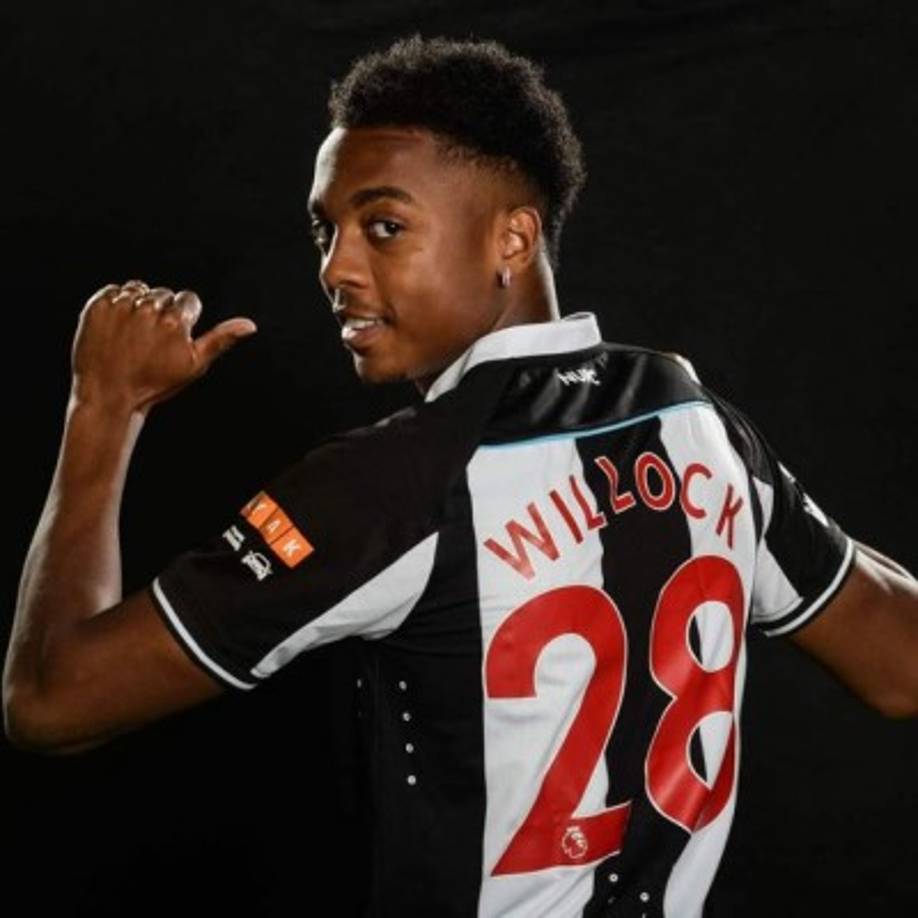 Joe Willock, mediapunta inglés de 21 años, vuelve al Newcastle tras estar cedido la temporada pasada desde enero procedente del Arsenal. Ahora, ambos clubes han llegado a un acuerdo para que futbolista llegue a las 'Urracas' en forma de traspaso. El Newcastle abona 25 millones por el fichaje al conjunto gunner convencidos de que el inglés haga otro buen año tras anotar 8 goles en 14 partidos en la Premier League.