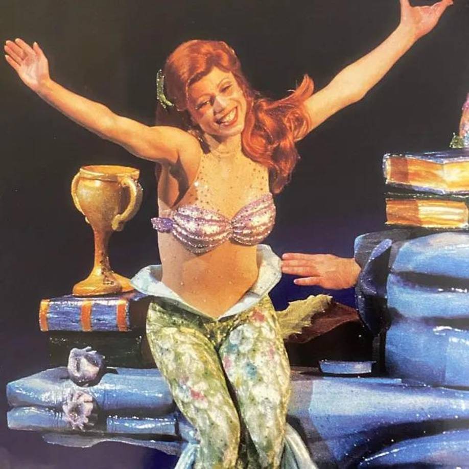 Otra famosa patinadora artística, Inna Volyanskaya, de 59 años, fue identificada por el representante de Virginia, Suhas Subramanyam.