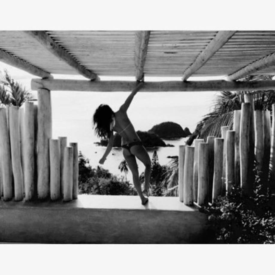 No importa donde se encuentre, lo cierto que Lea siempre tiene un bikini para salir a nadar.