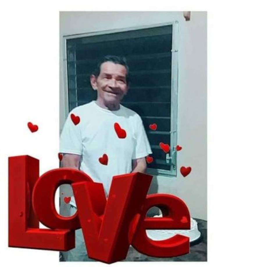 Norma Castillo: 'Mi papá; hasta el cielo te amamos, te extrañamos siempre en nuestras mentes y en nuestro corazón. Fuiste el mejor padre del mundo gracias mi papito'.