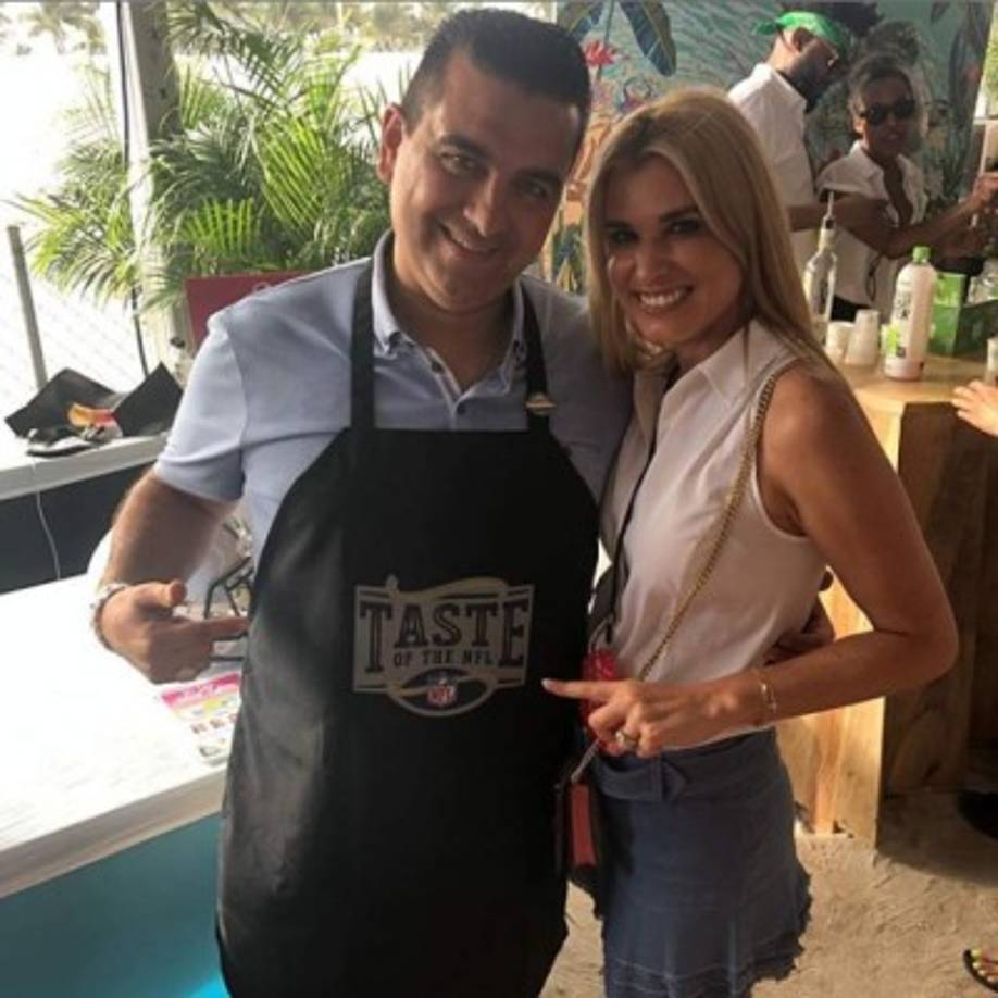 La pareja se conoció en 1993, cuado él tenía 16 años, de inmediato se enamoró de ella, según medios internacionales.