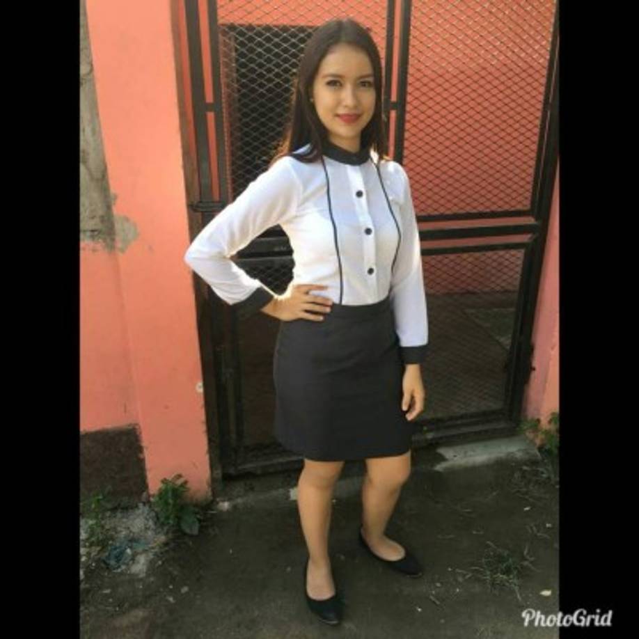 Paola se siente más relajada al alejarse de los reflectores y de la 'fama' efervescente que le dieron en su momento unos videos en Facebook. <br/><br/>'Se siente un poco más relajado haberme retirado de los virales, no podía ni ir al cine porque la gente me criticaba que eso no era de humildes; creo que se salió de control', enfatizó Paola Mejía a La Prensa.