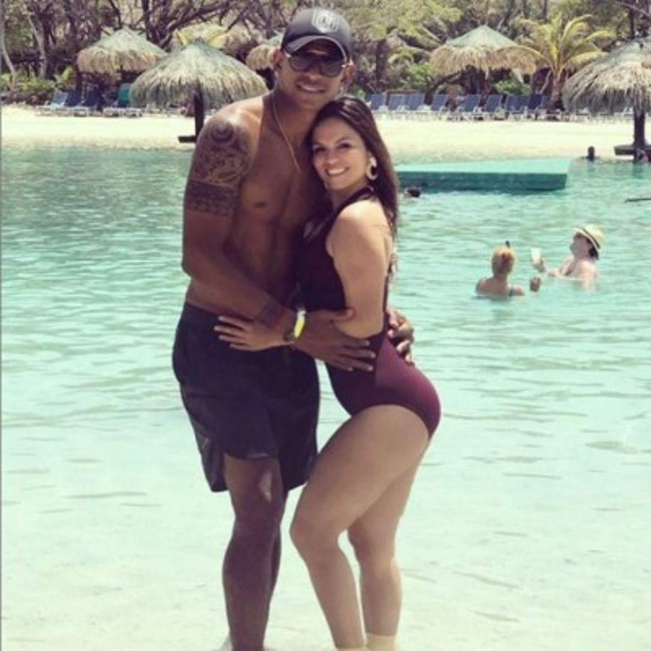 Tita y Costly ya regresaron de su luna de miel y continuarán sus labores normales. <br/><br/>Fotos: Instagram.