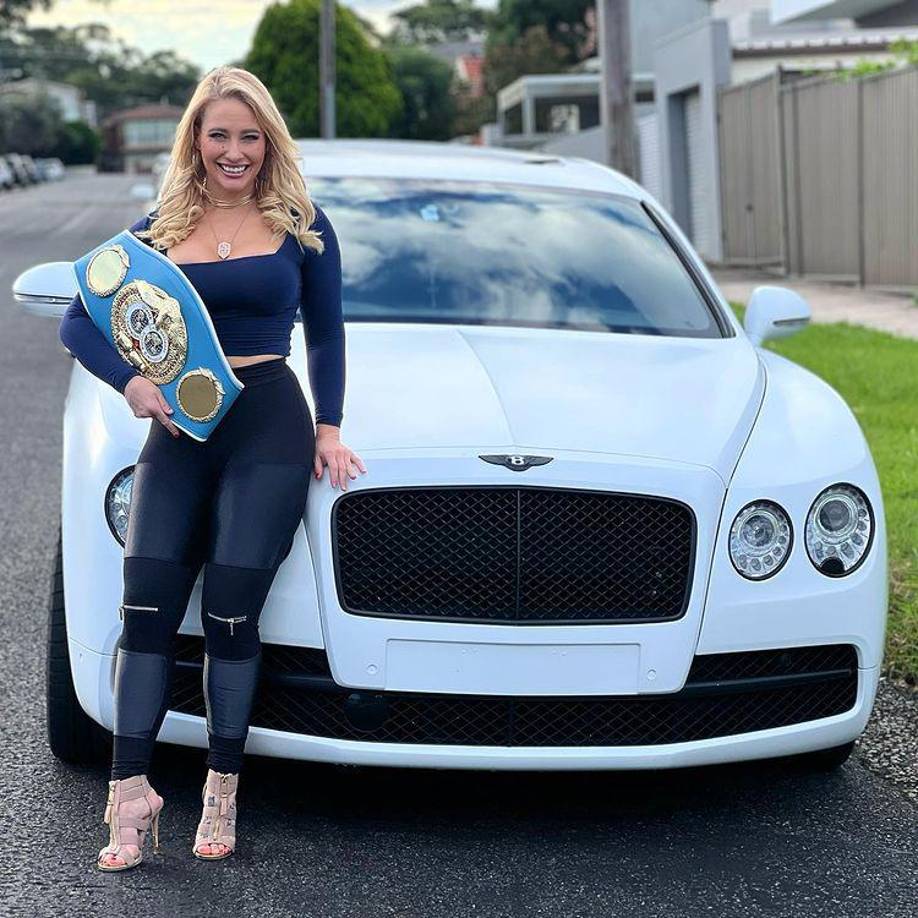 Después de anunciar su cuenta oficial de Only Fans, la boxeadora no se quedó atrás y sentenció la entrevista con el siguiente comentario.