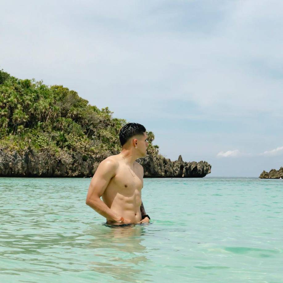 Sin embargo, a días de finalizar la gira por Estados Unidos, Luis Palma compartió fotos con su esposa y causó revuelo en las redes sociales.