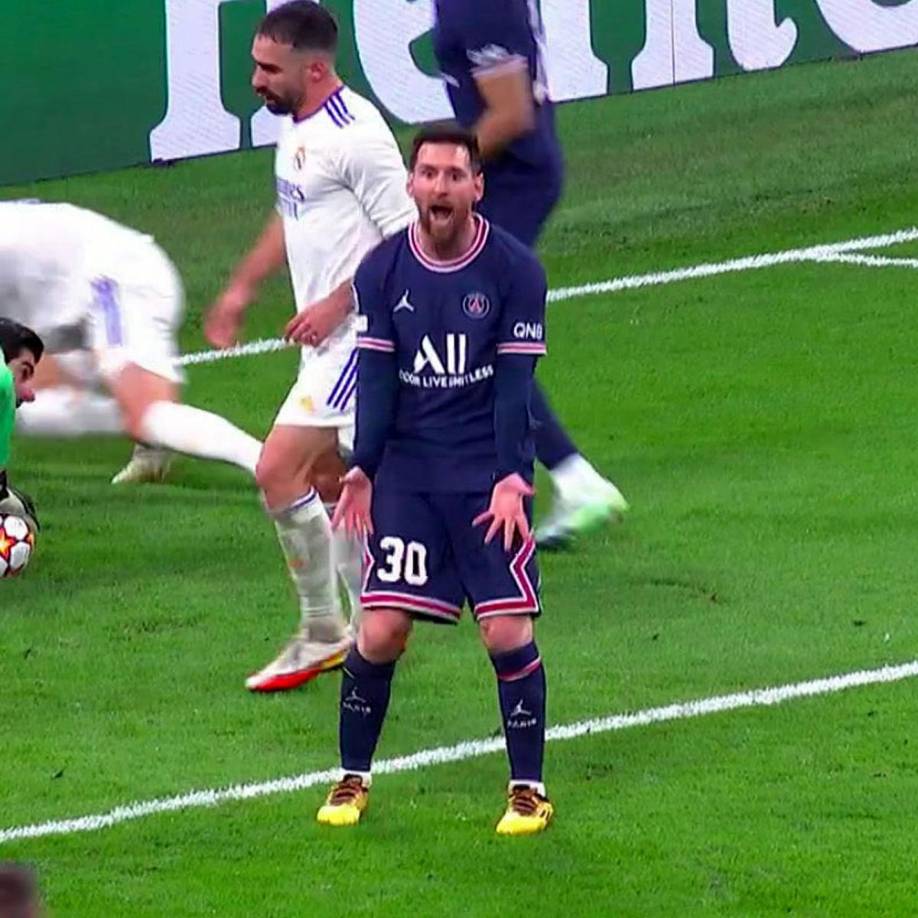 La furia de Messi pidiendo un pase que no le mandaron sus compañeros en el área del Real Madrid. El argentino volvió a fracasar en la Champions.