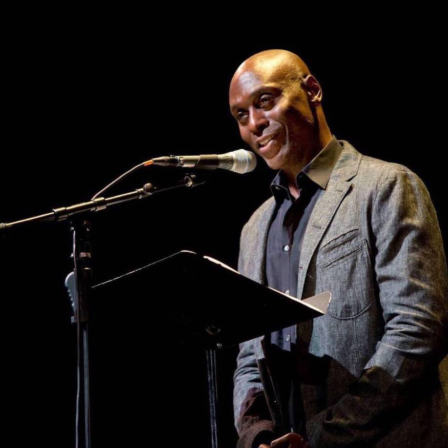 En 2007, Reddick lanzó su álbum debut “Contemplations &amp; Remembrances”.