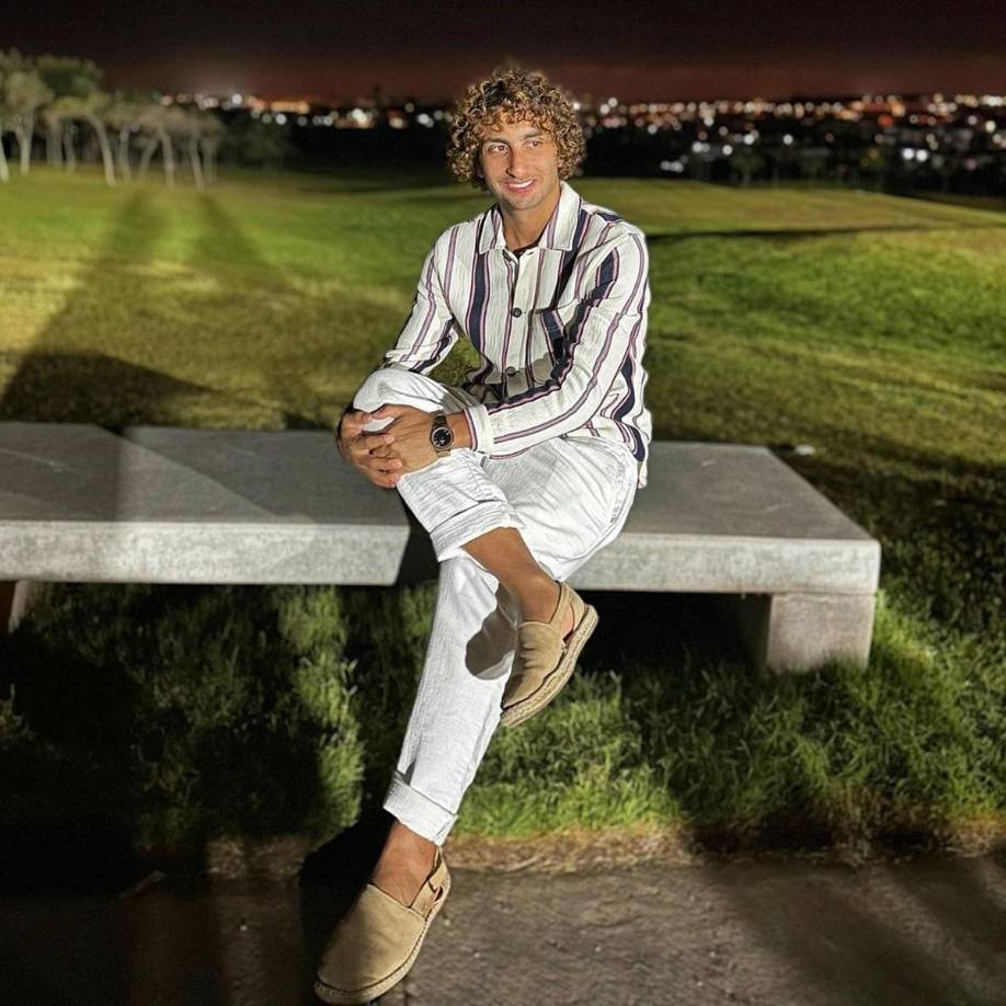 Rápido y veloz el jugador egipcio puso rumbo a Irán, donde se comienza a desvelar a qué se debe esta inestabilidad de movimientos en tan poco tiempo.