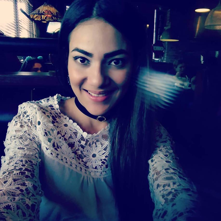  “Da pesar, la muerte es dura siempre, pero es más dura cuando le quitan la existencia a una joven. Todos los vecinos estamos consternados”, dijo don Julio.