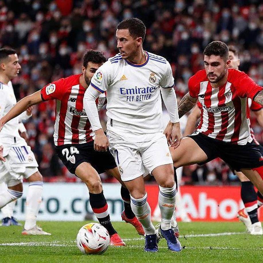 8. Eden Hazard (Real Madrid): A pesar de no tener tanta frecuencia con el conjunto blalnco, el jugador belga se embolsa 25 millones de euros al año.